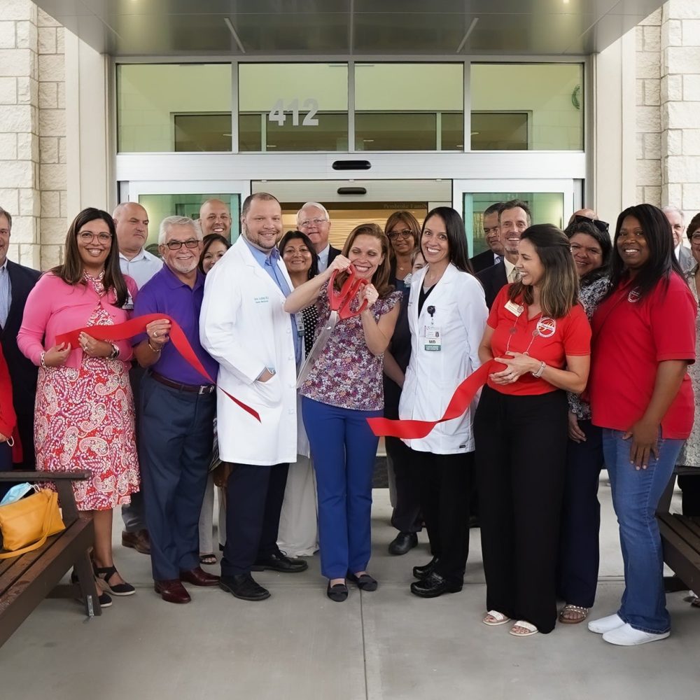 Pembroke.Family.Practice.Ribbon.Cutting